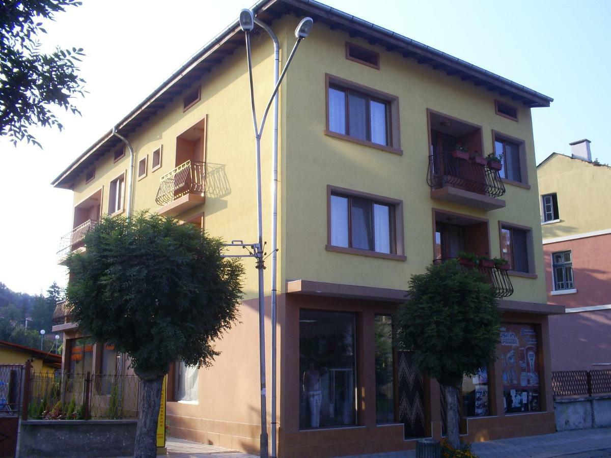 Къща За Гости Фантазия Triavna Exterior foto